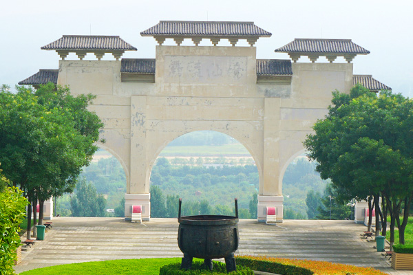 霸陵墓园