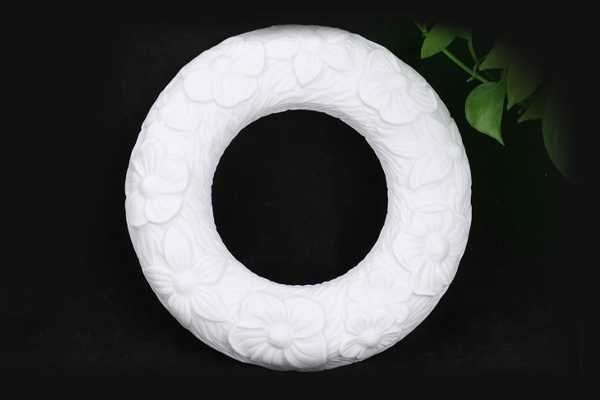 汉白玉花环