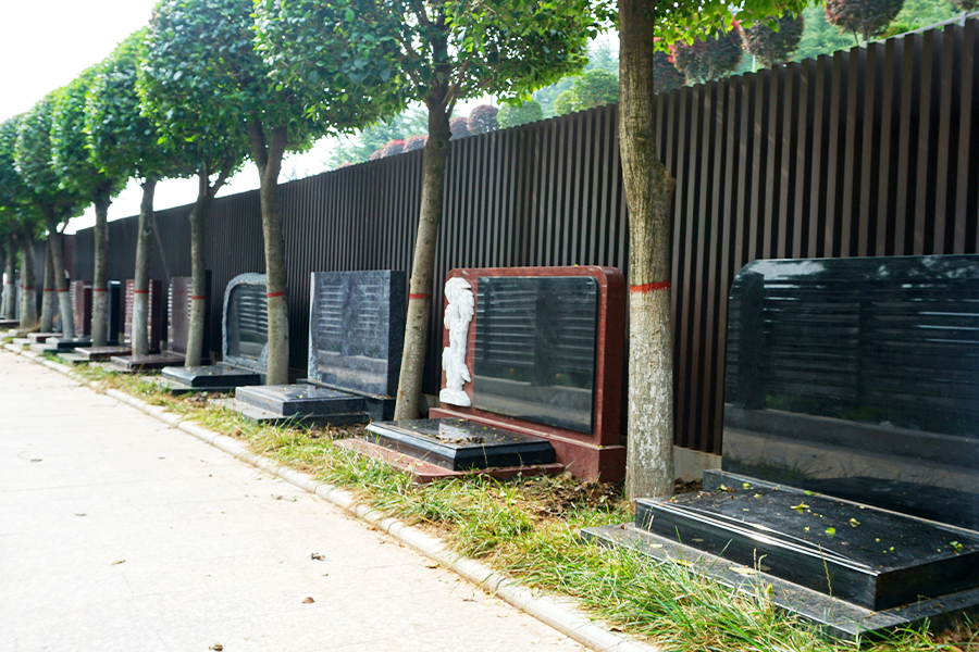 墓区侧面